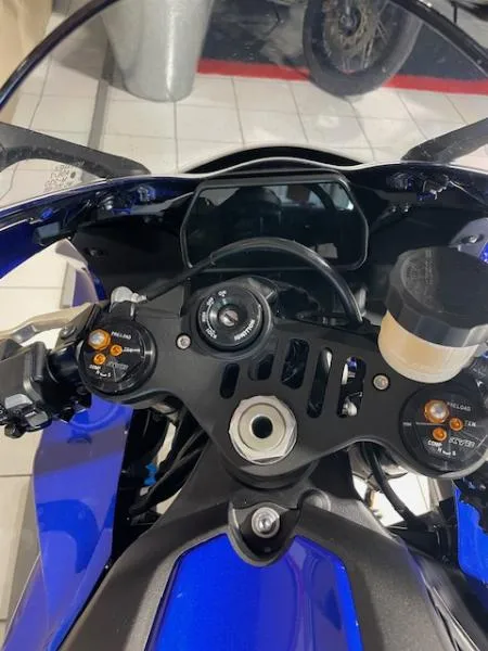 YZF 1000 R1