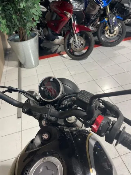 XSR 125