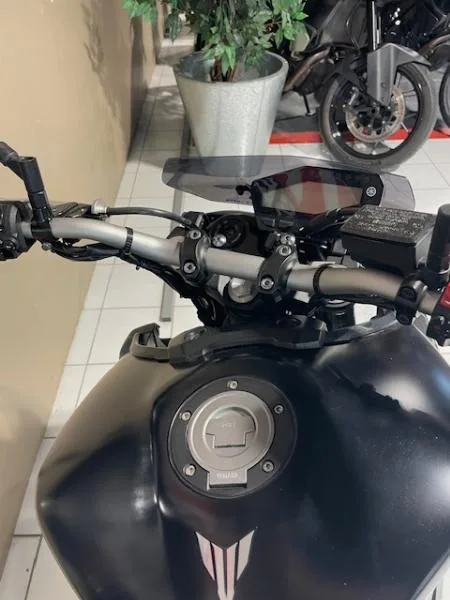 MT09