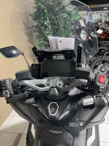XP TMAX 560 TECH MAX
