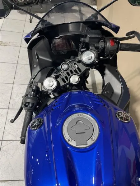 YZFR 125