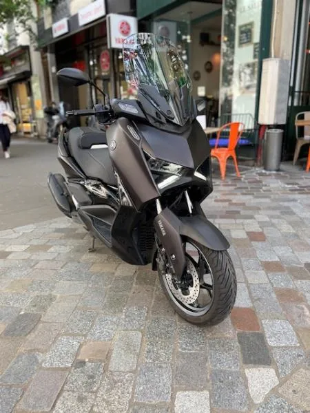 XMAX 125 TECH MAX