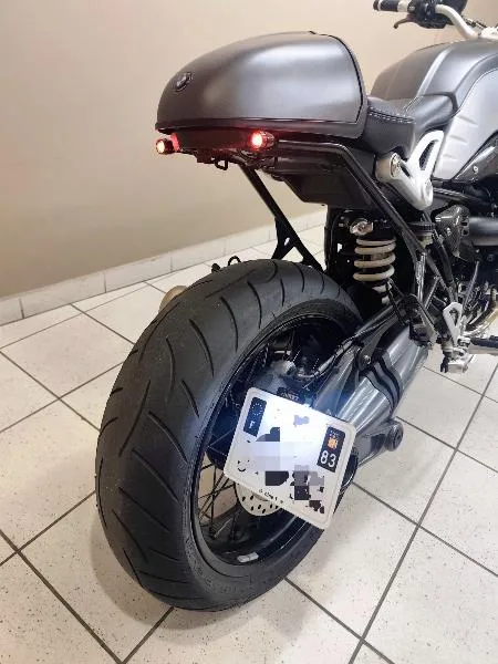 R NineT