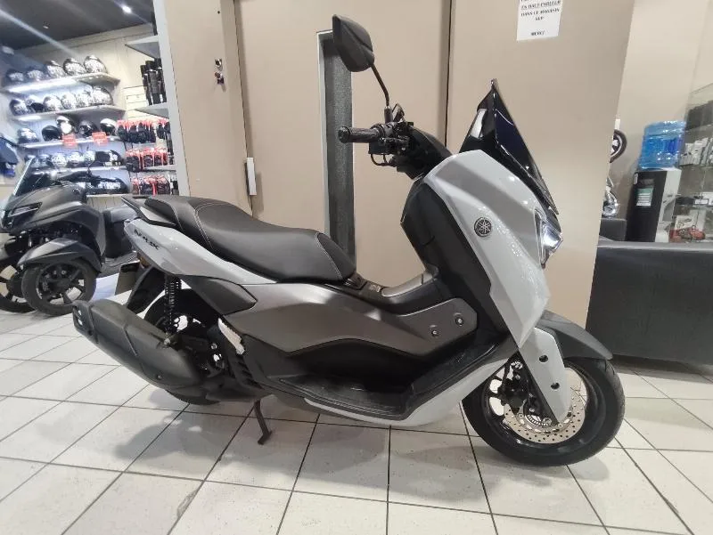 NMAX 125 TECH MAX