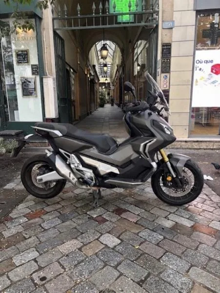 XADV 750 DCT A2