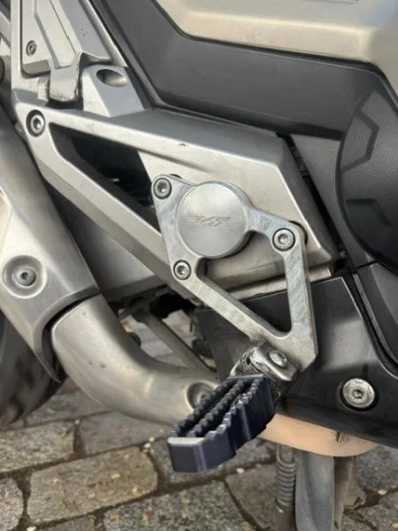 XADV 750 DCT A2