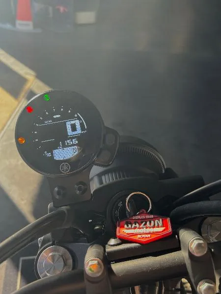 XSR 700 XTRIBUTE
