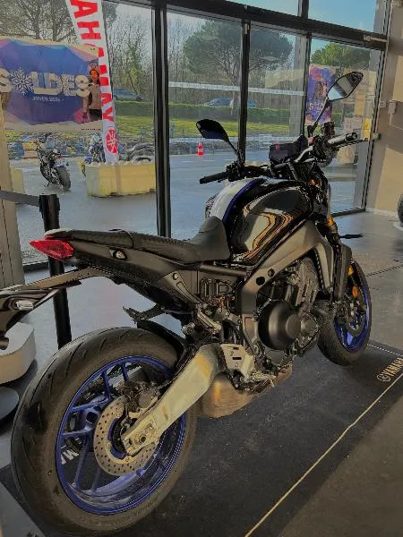 MT09 SP