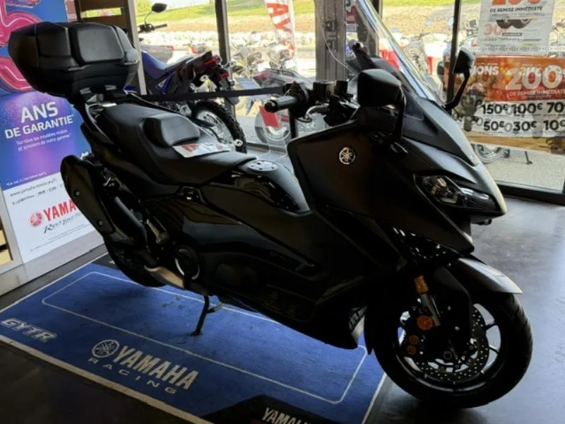 XP TMAX 560 TECH MAX