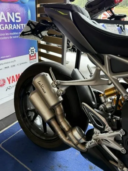 SPEED TRIPLE 1200 RS
