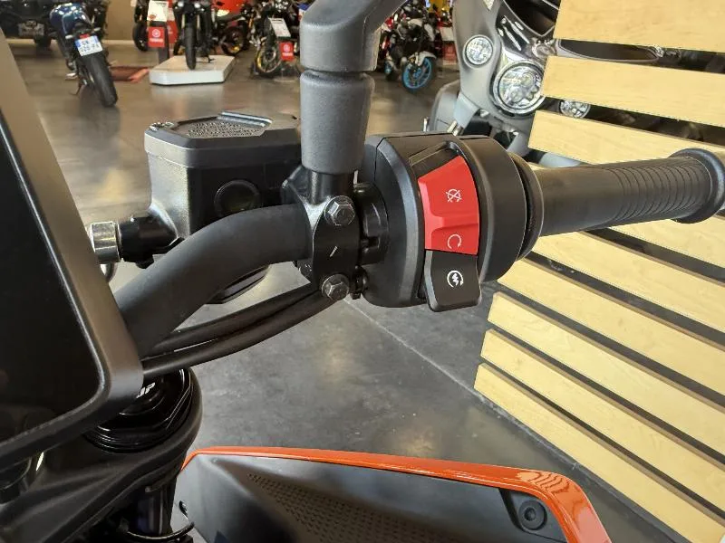 125 DUKE ABS