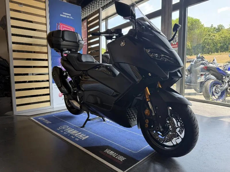 XP TMAX 560 TECH MAX
