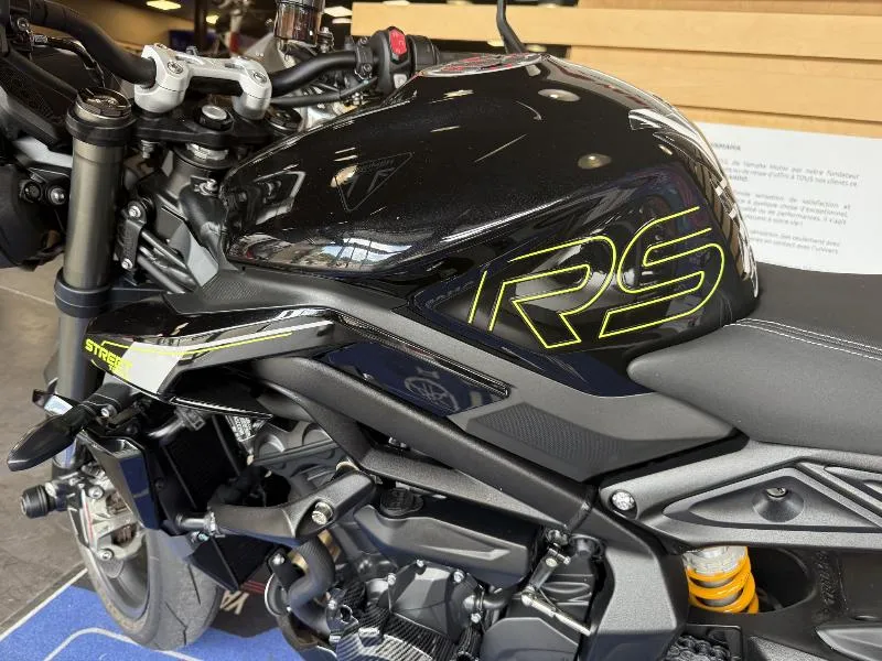 STREET TRIPLE 765 RS