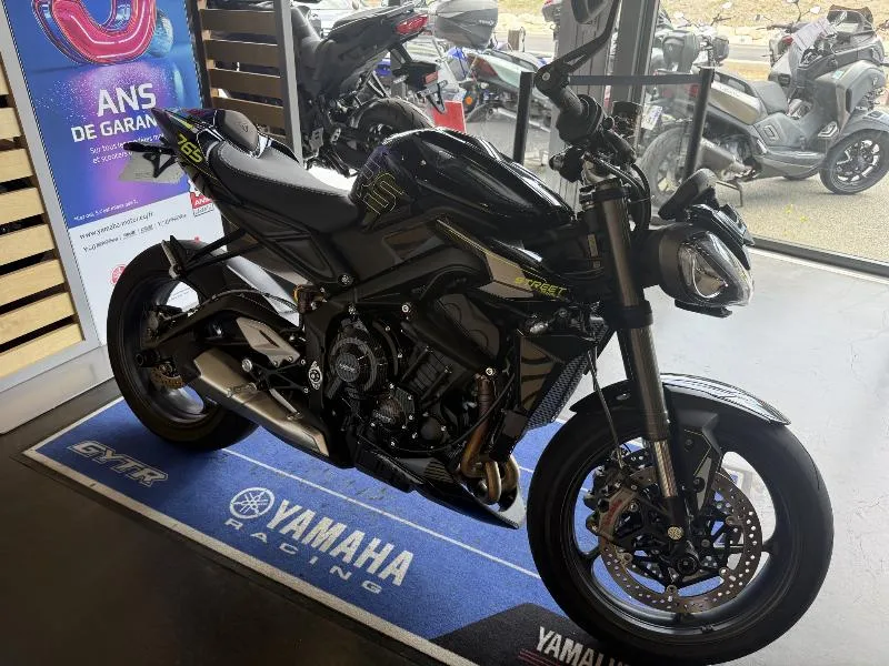 STREET TRIPLE 765 RS