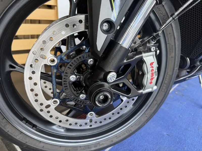STREET TRIPLE 765 RS