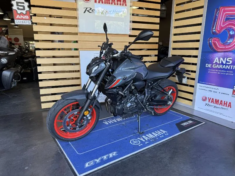 MT07