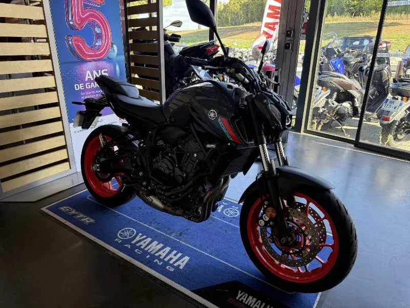 MT07