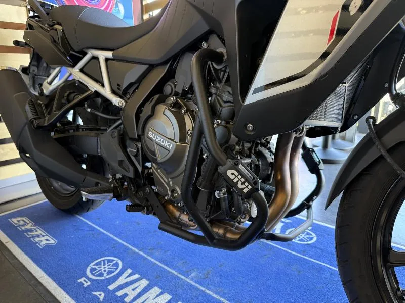 DL VSTROM 800DE