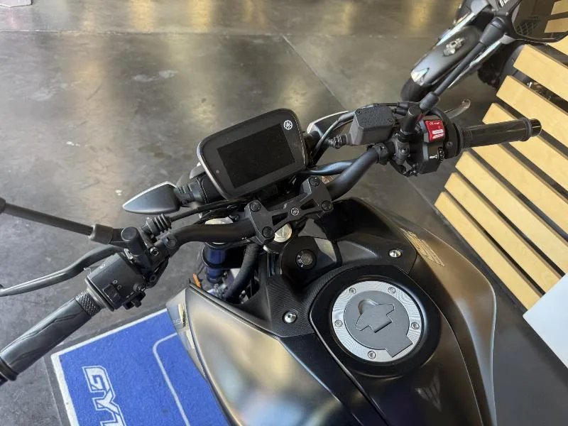 MT125 ABS