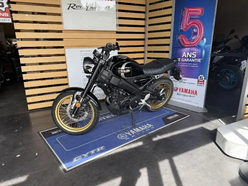 XSR 125 Legacy