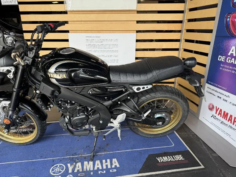 XSR 125 Legacy