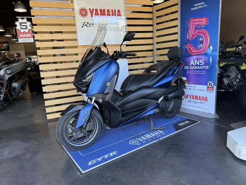 XMAX 125