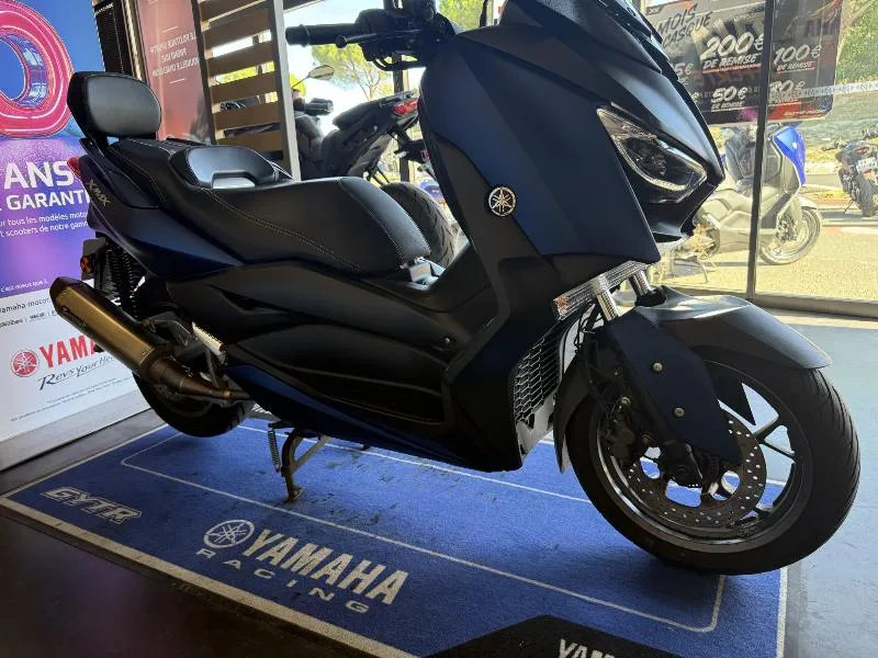 XMAX 125