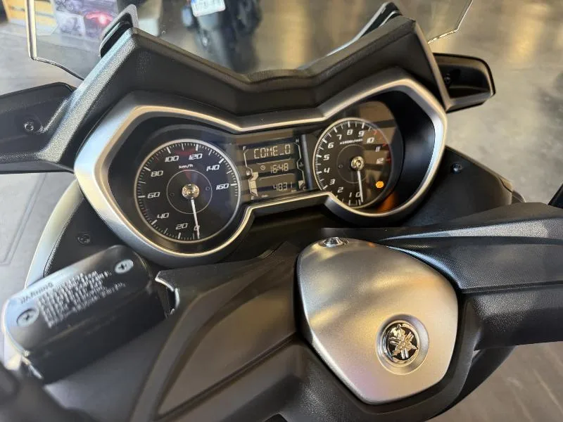 XMAX 125
