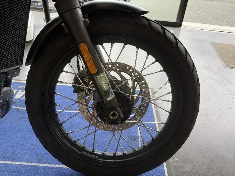 STREET SCRAMBLER 900