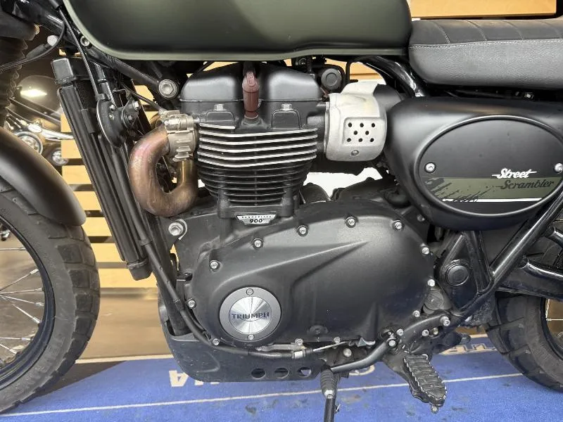STREET SCRAMBLER 900