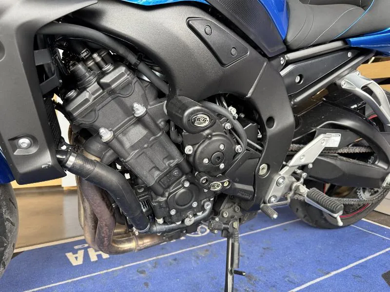 FZ1