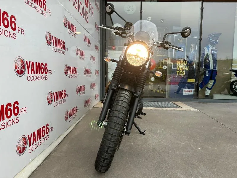 STREET SCRAMBLER  900