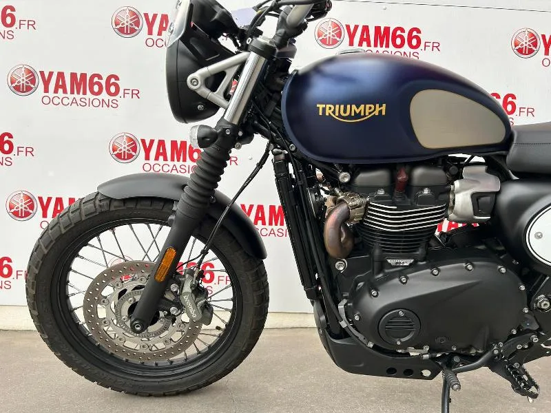 STREET SCRAMBLER  900