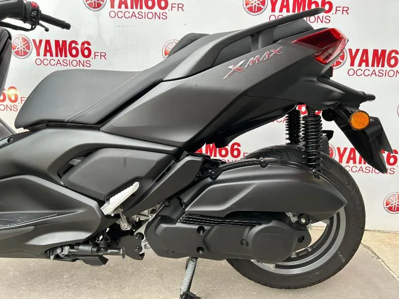 XMAX 125