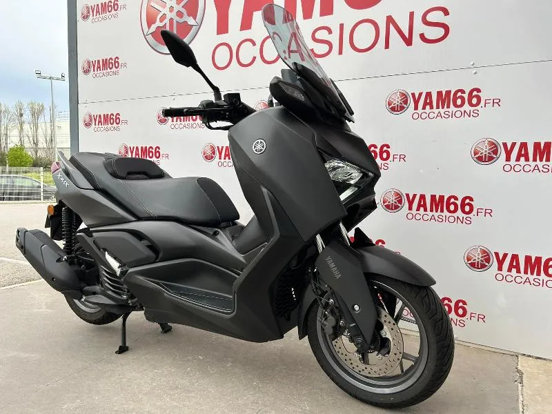 XMAX 125
