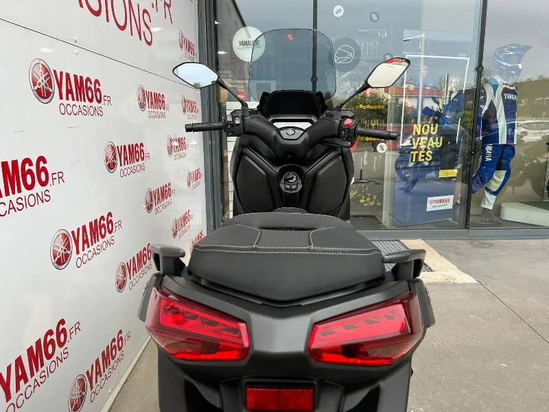 XMAX 125
