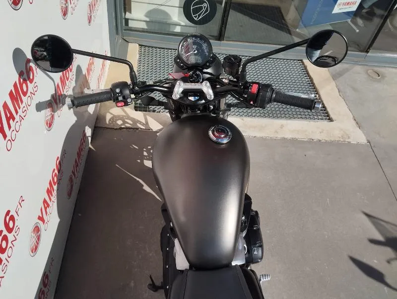SPEED TWIN 900