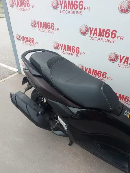 NMAX 125 TECH MAX
