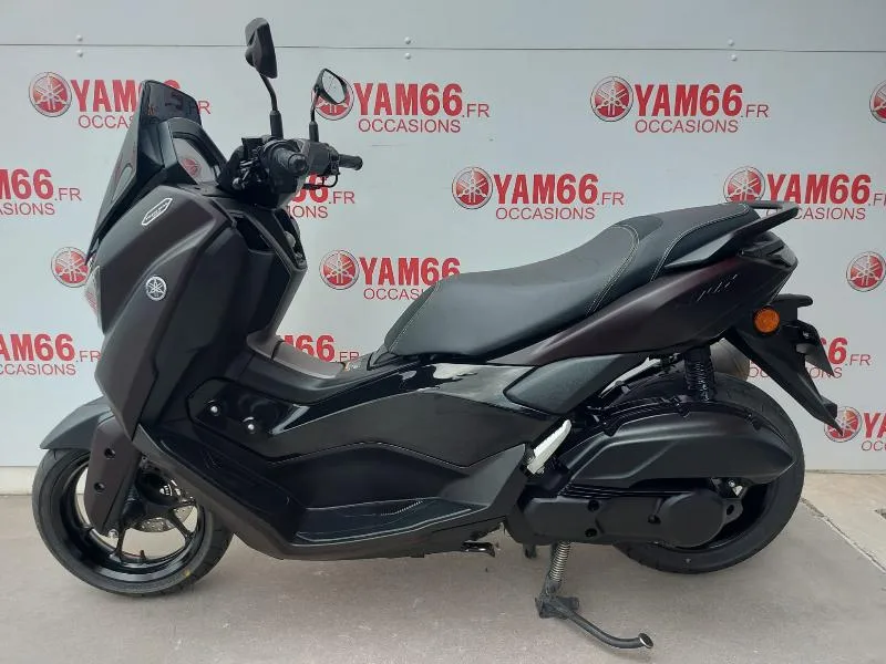 NMAX 125 TECH MAX