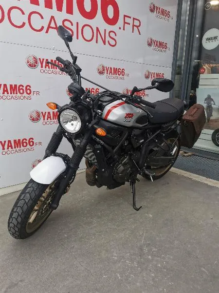 XSR 700 XTRIBUTE