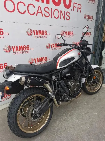 XSR 700 XTRIBUTE