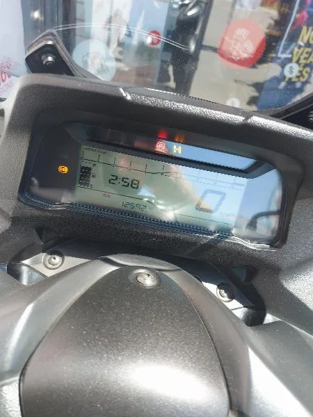TRICITY 300