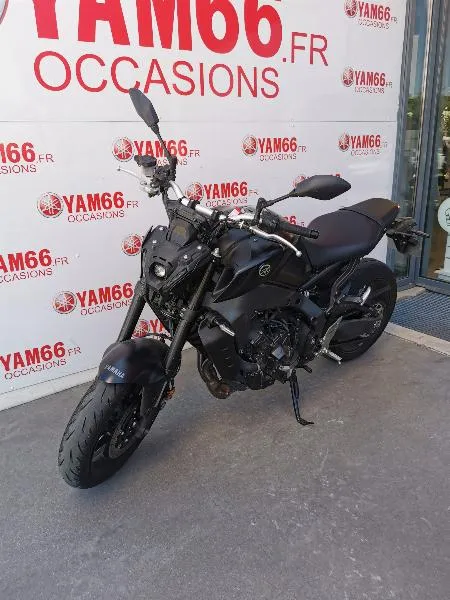 MT09