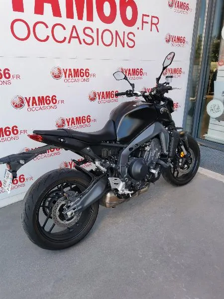 MT09
