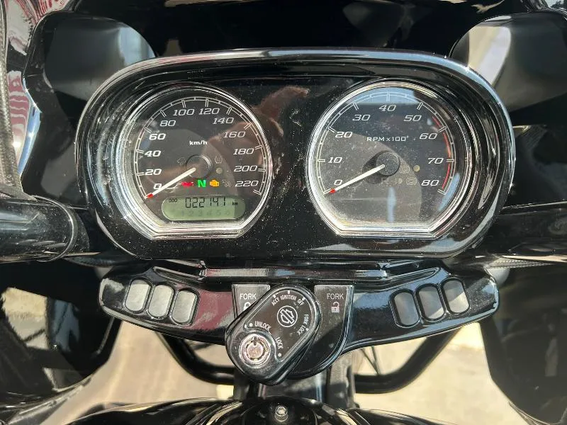 TOURING ROAD GLIDE 1923 ST