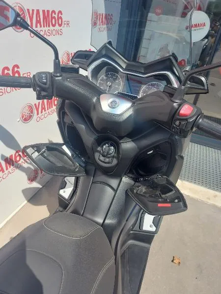 XMAX 300 Tech Max
