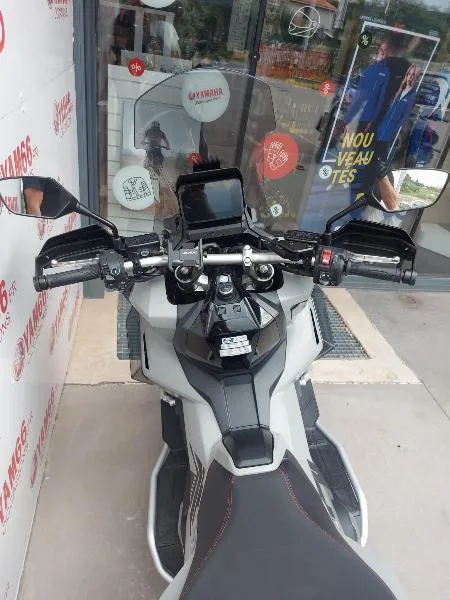 XADV 750