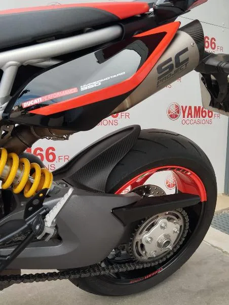 HYPERMOTARD