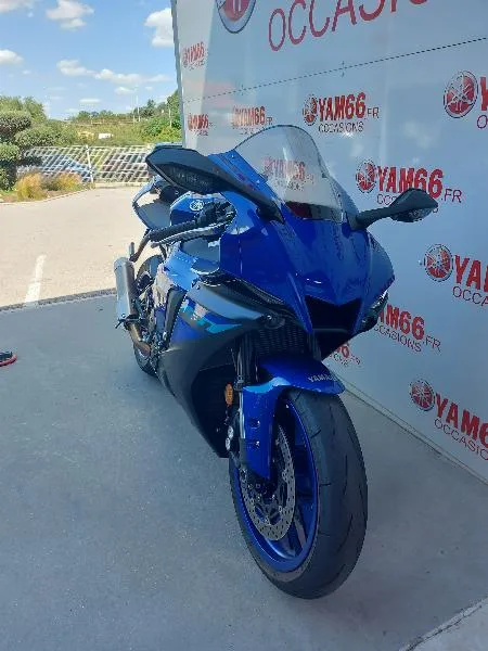 YZF 1000 R1