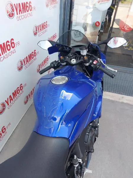 YZF 1000 R1
